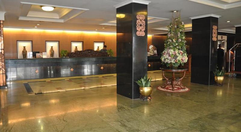 Hotel Metro Park View Kota 4*